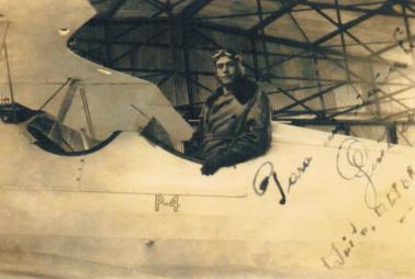 Guillermo Núñez Salvador en la Escuela de Aviación de Latacunga, 1938.